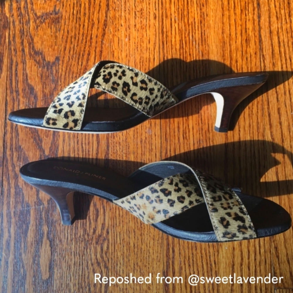 Women's slides